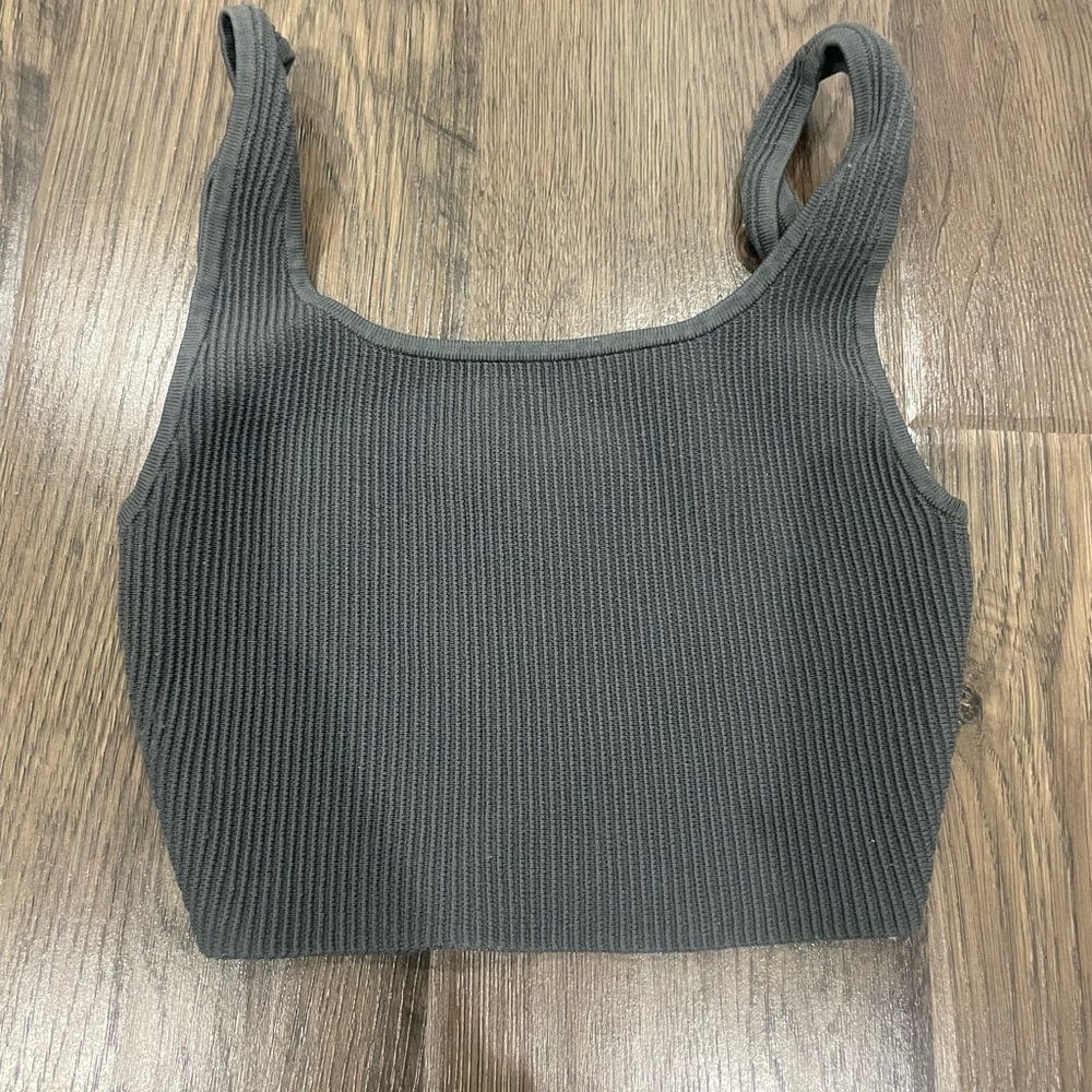 Aritzia Gray Ribbed Crop Tank Top
